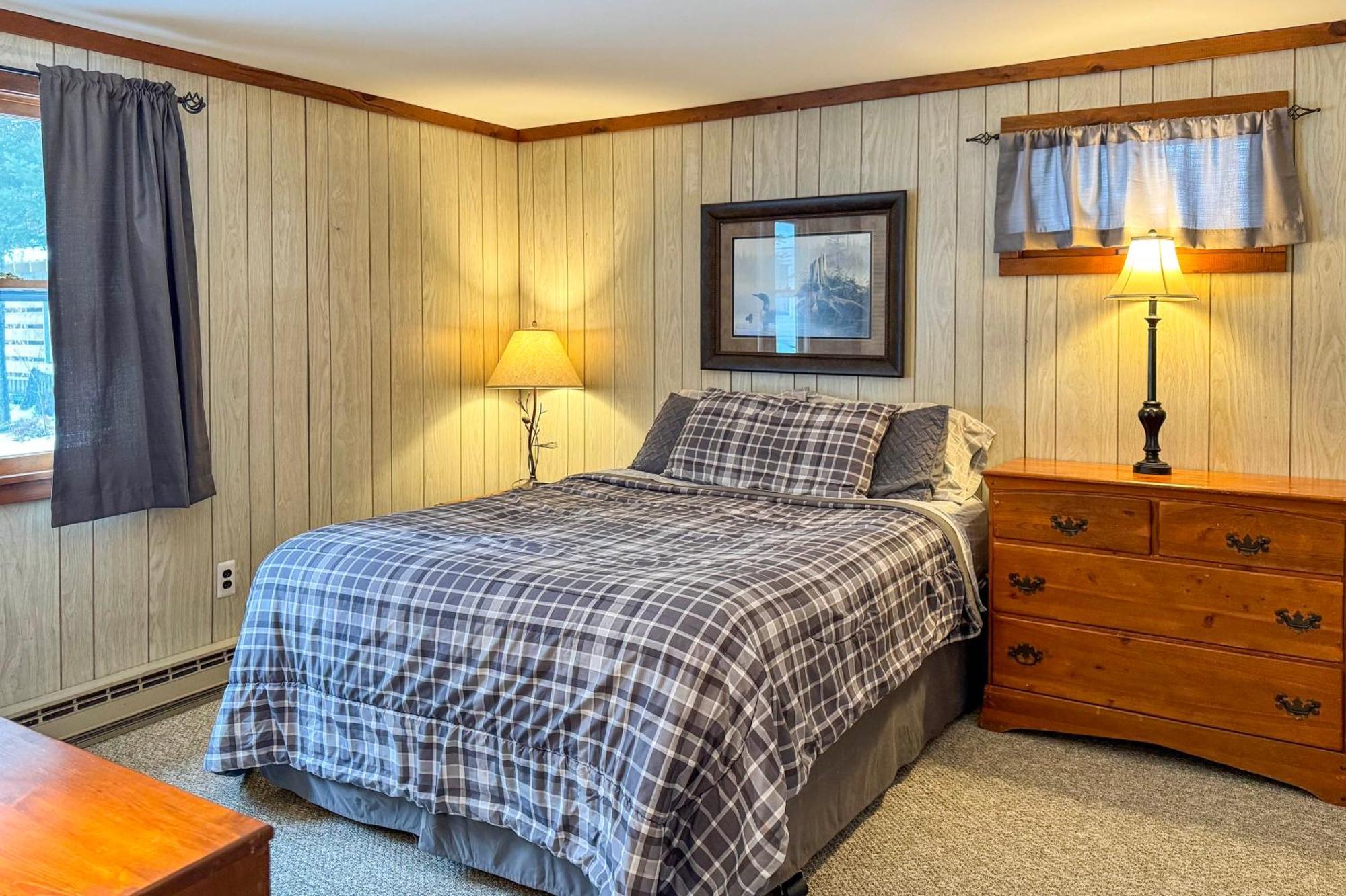Lake Pleasant Cabin On 3 Acres With Kayaks And Beach! Екстериор снимка